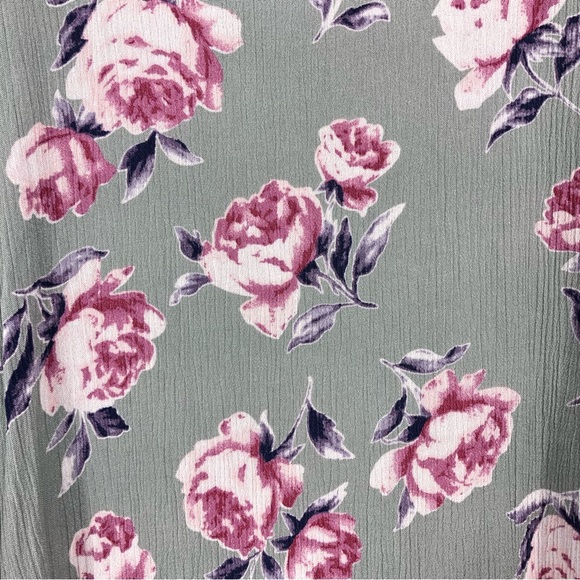 Umgee Floral Pink Rose Print Ruffle Sleeve Blouse Size Medium - Picture 3 of 6